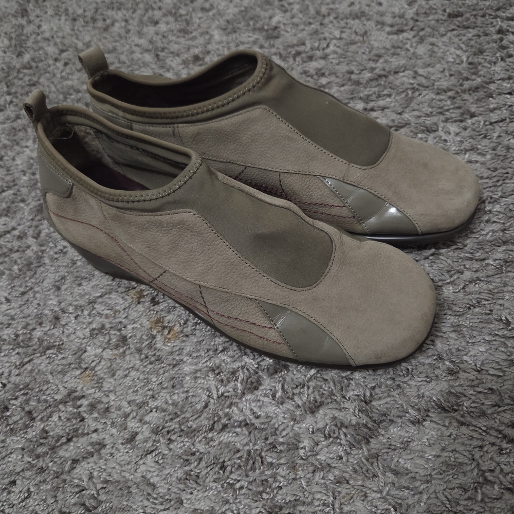 AEROSOLES Men's Green and Beige Casual Sneakers